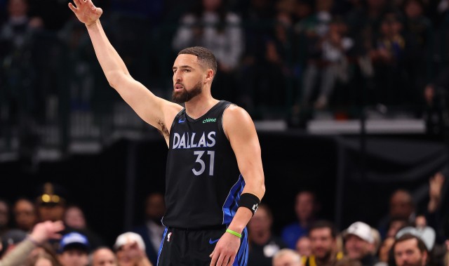 开云体育入口-克莱替补出战16分钟 7中3&amp;三分3中2拿到8分2板2助1帽 正负值-4